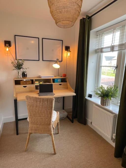 Stunning! Beautiful Contemporary Property In Holt, Norfolk 霍尔特 外观 照片