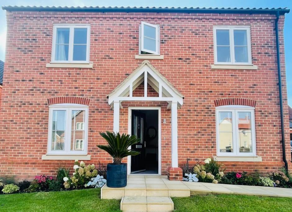 Stunning! Beautiful Contemporary Property In Holt, Norfolk 霍尔特 外观 照片