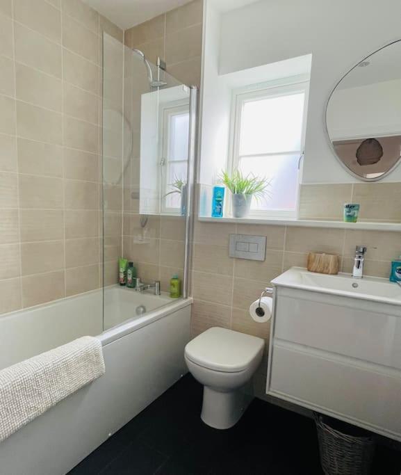 Stunning! Beautiful Contemporary Property In Holt, Norfolk 霍尔特 外观 照片